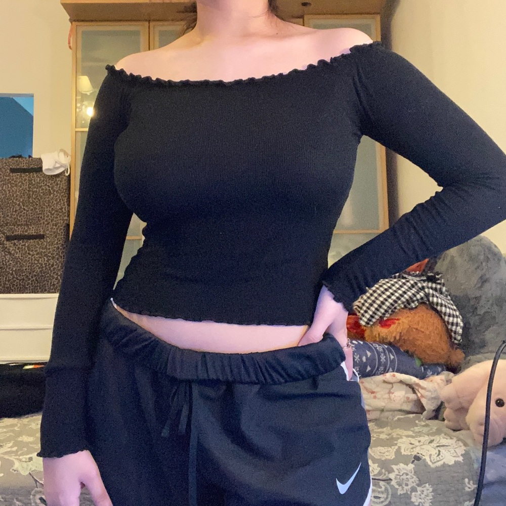 Garage off the shoulder long sleeve